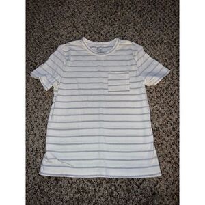 Member's Mark white with gray strip short‎ sleeve shirt size 6/7